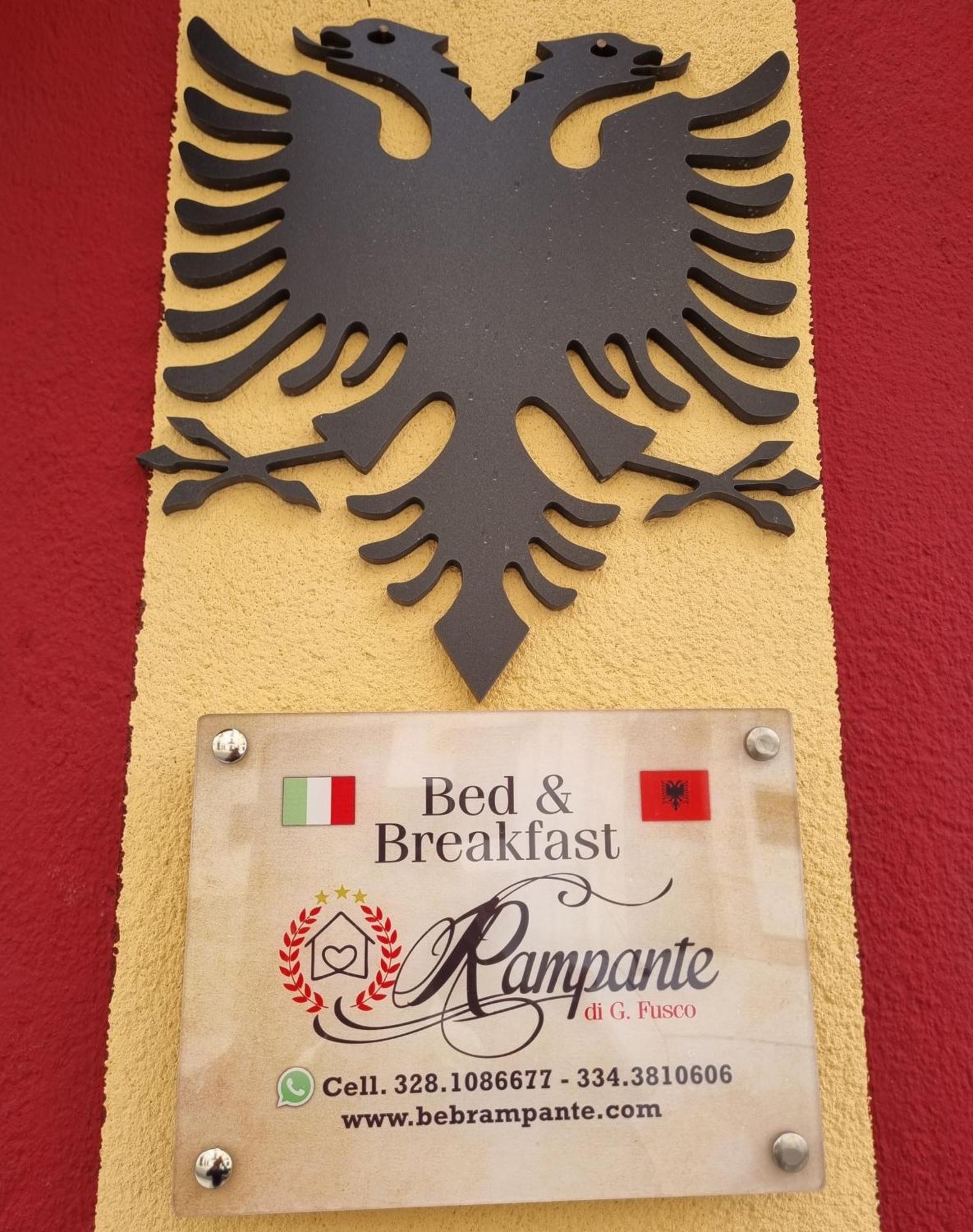 بيانا ديلي البانيسي B&B Rampante المظهر الخارجي الصورة